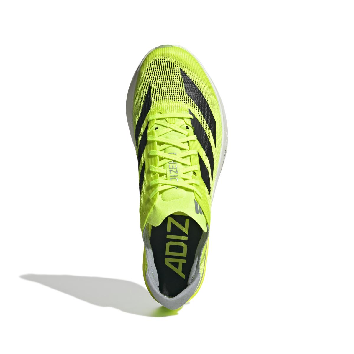 product/a/d/adidas_ig1989_3_footwear_photography_top_portrait_view_white-nw091625.jpg