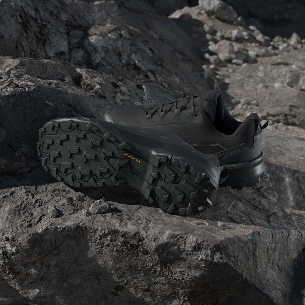 product/a/d/adidas_jq2215_17_footwear_photography_heromrktng_view_4-nw091625.jpg