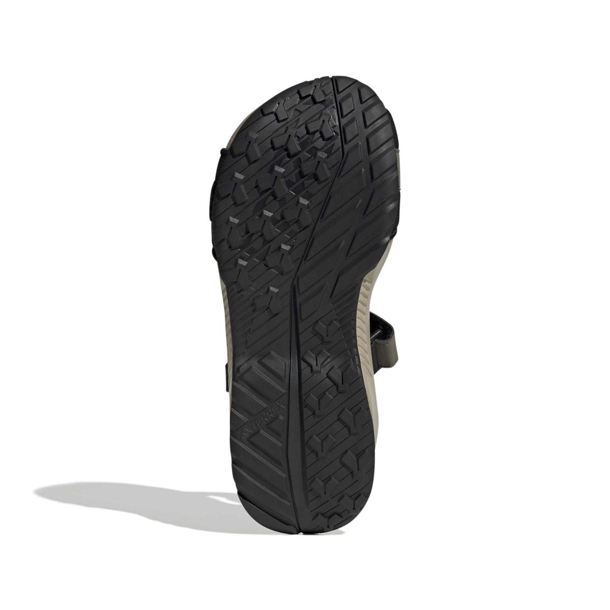 product/a/d/adidas_jq2236_4_footwear_photography_bottom_view_white-nw091625.jpg