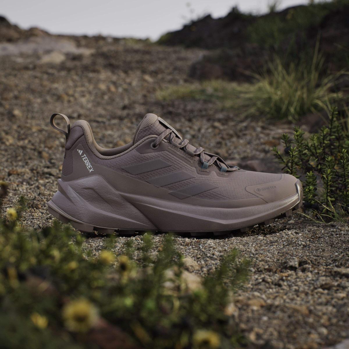 product/a/d/adidas_jq9947_15_footwear_photography_heromrktng_view_3-nw091625.jpg