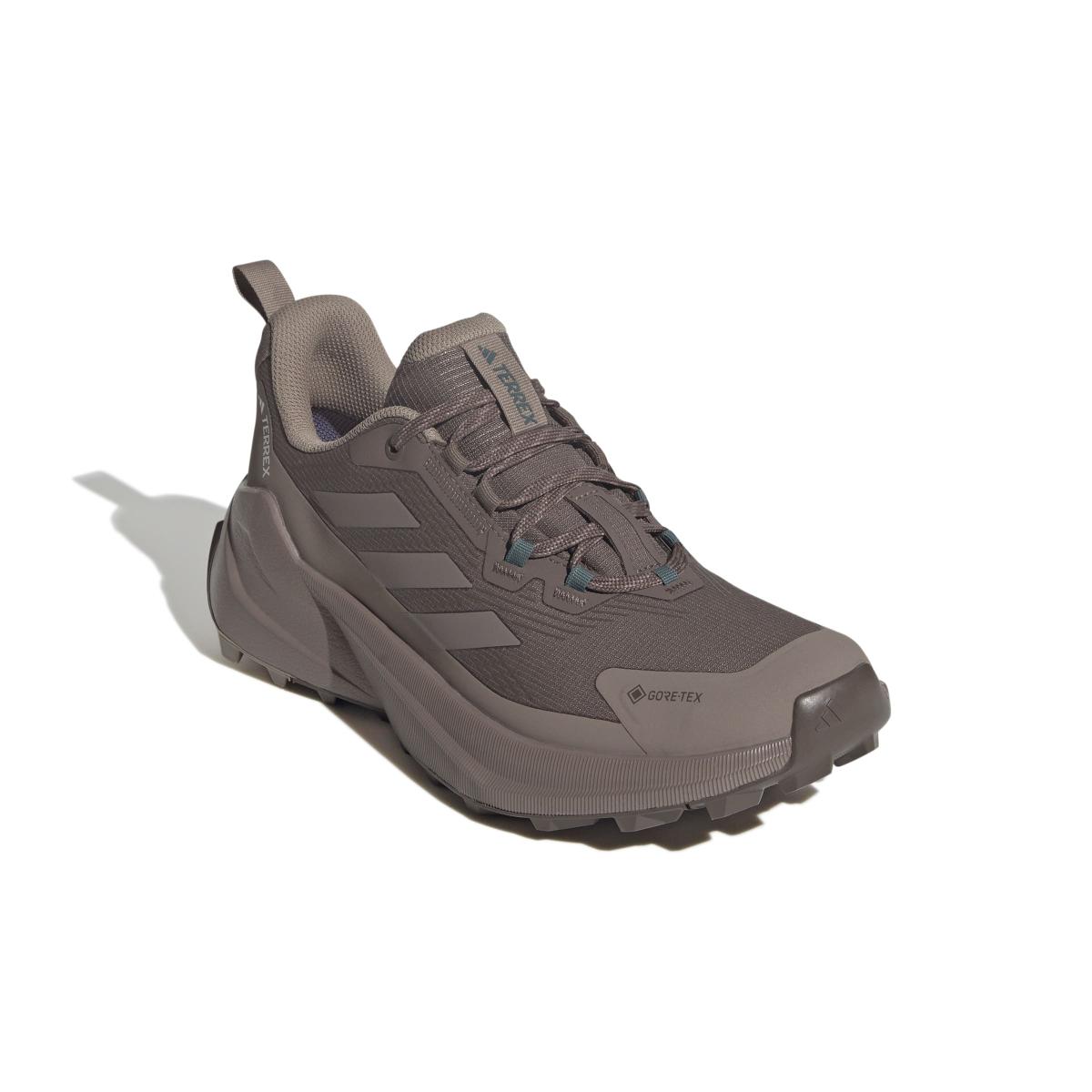 product/a/d/adidas_jq9947_6_footwear_photography_front_lateral_top_view_white-nw091625.jpg