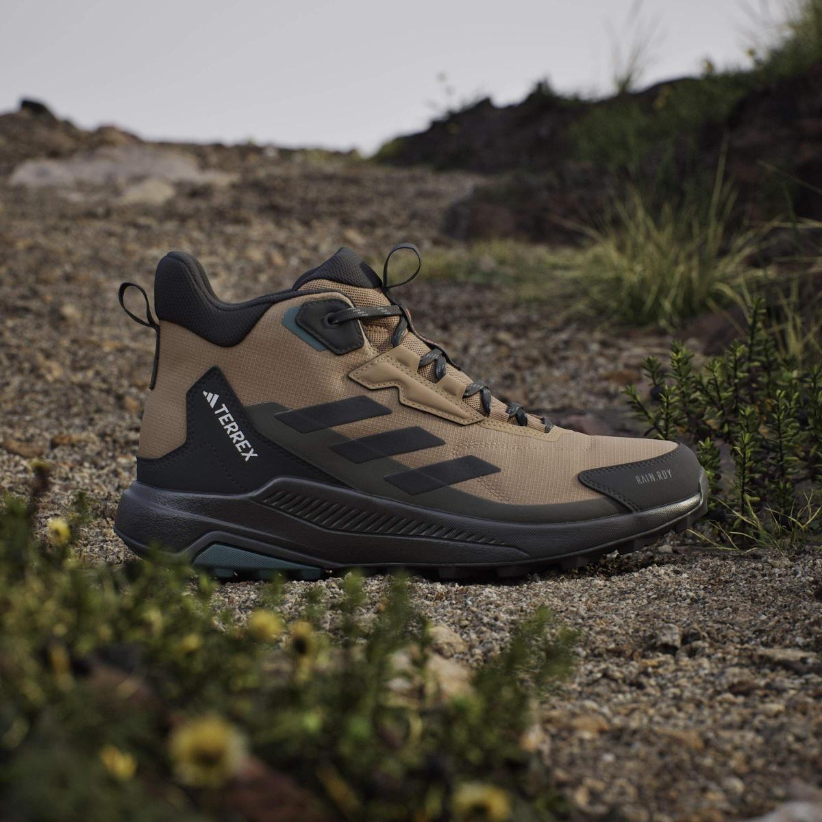 product/a/d/adidas_jq9963_15_footwear_photography_heromrktng_view_3-nw091625.jpg