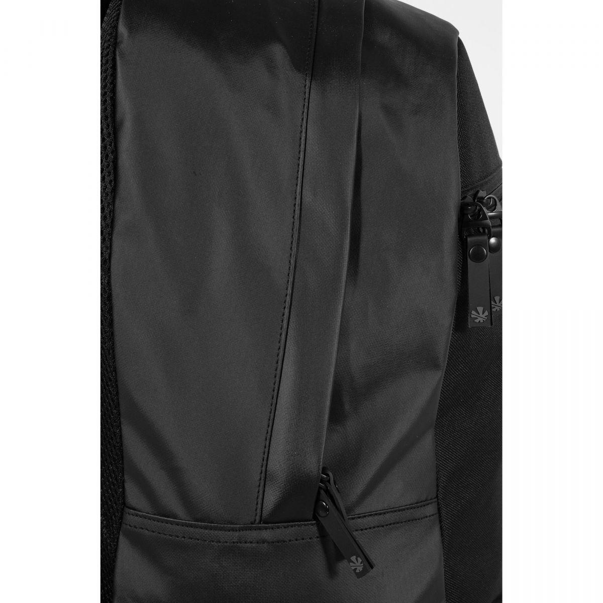 product/r/e/reece-australia_885824-8000_black_9.jpg