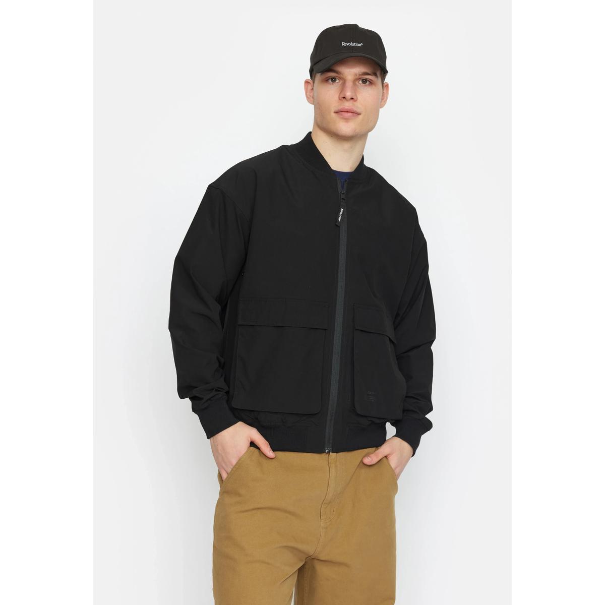 product/r/e/revolution_7861-black_black_3.jpg