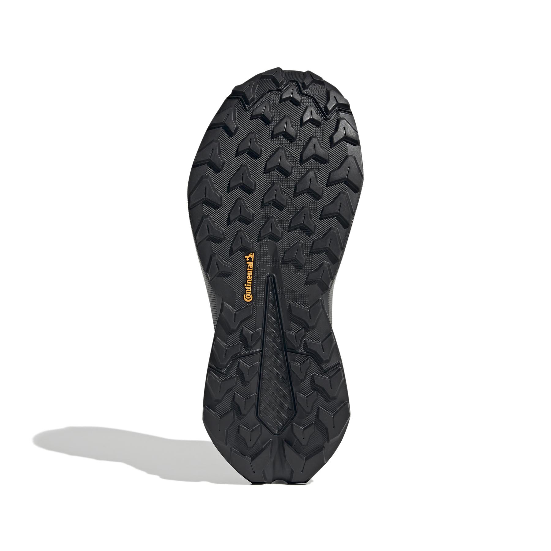 product/a/d/adidas_ih0617_4_footwear_photography_bottom_view_white-nw091625.jpg