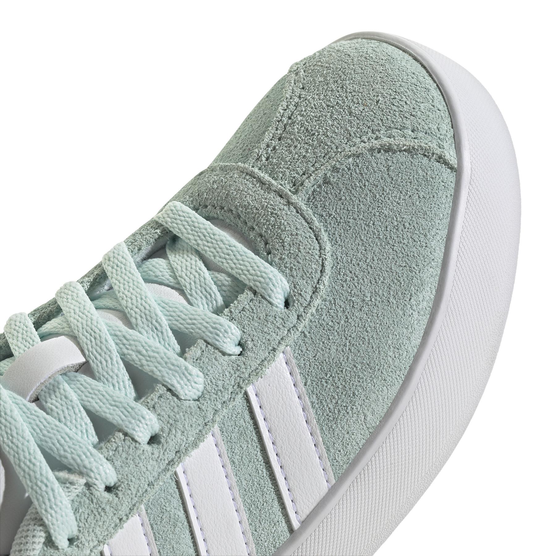 product/a/d/adidas_ih2406_9_footwear_photography_detail_view_2_white.jpg