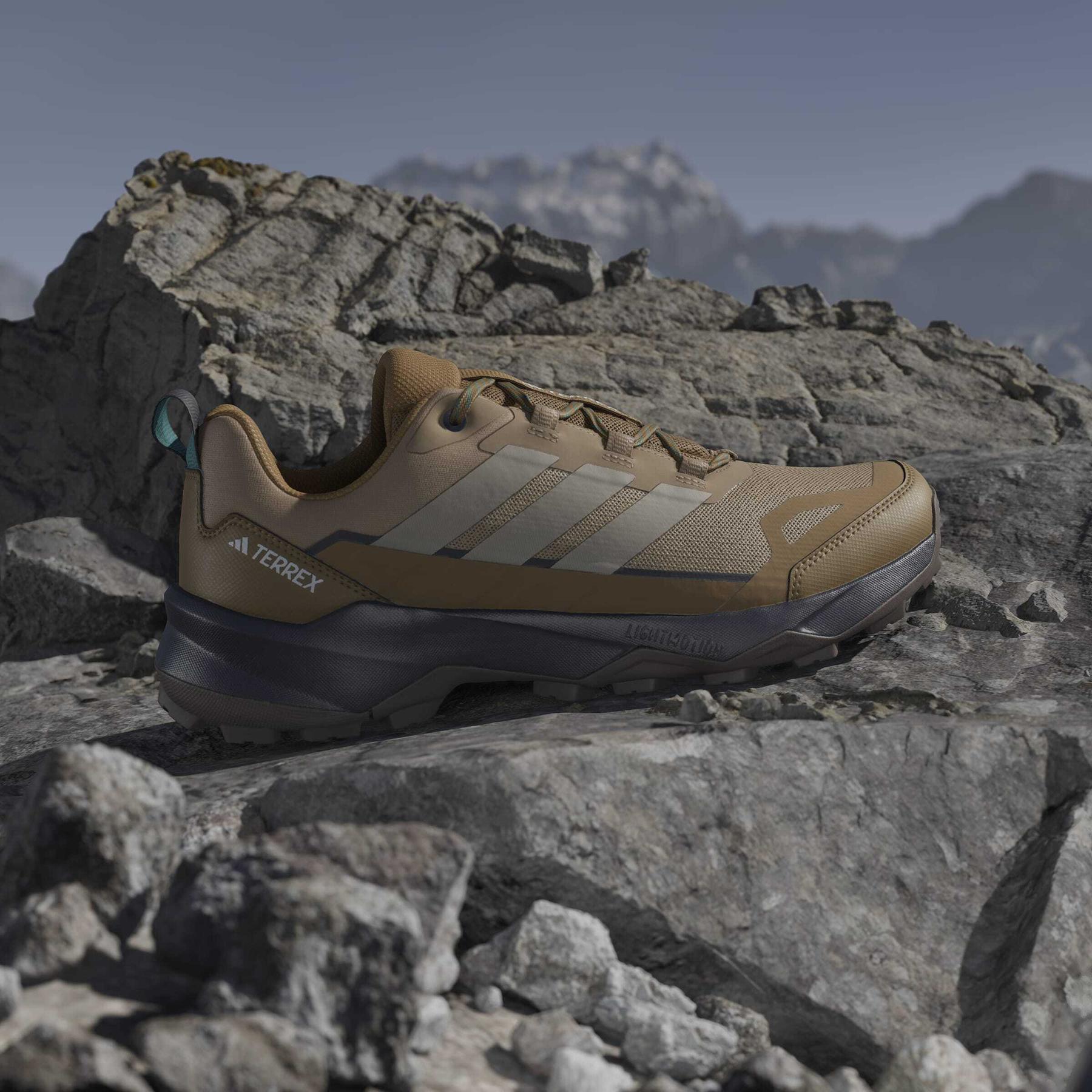 product/a/d/adidas_jh7802_15_footwear_photography_heromrktng_view_3-nw091625.jpg