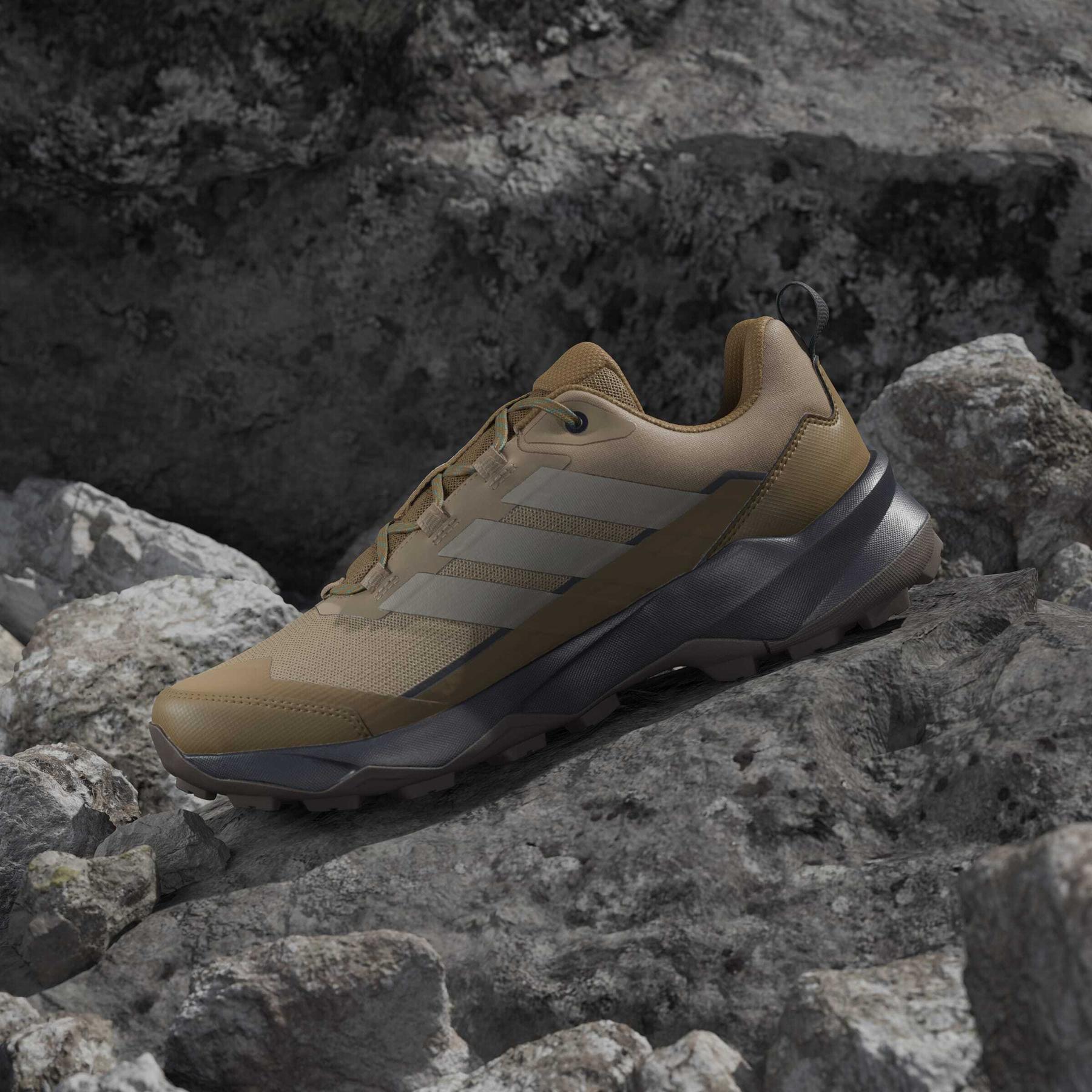 product/a/d/adidas_jh7802_19_footwear_photography_heromrktng_view_7-nw091625.jpg