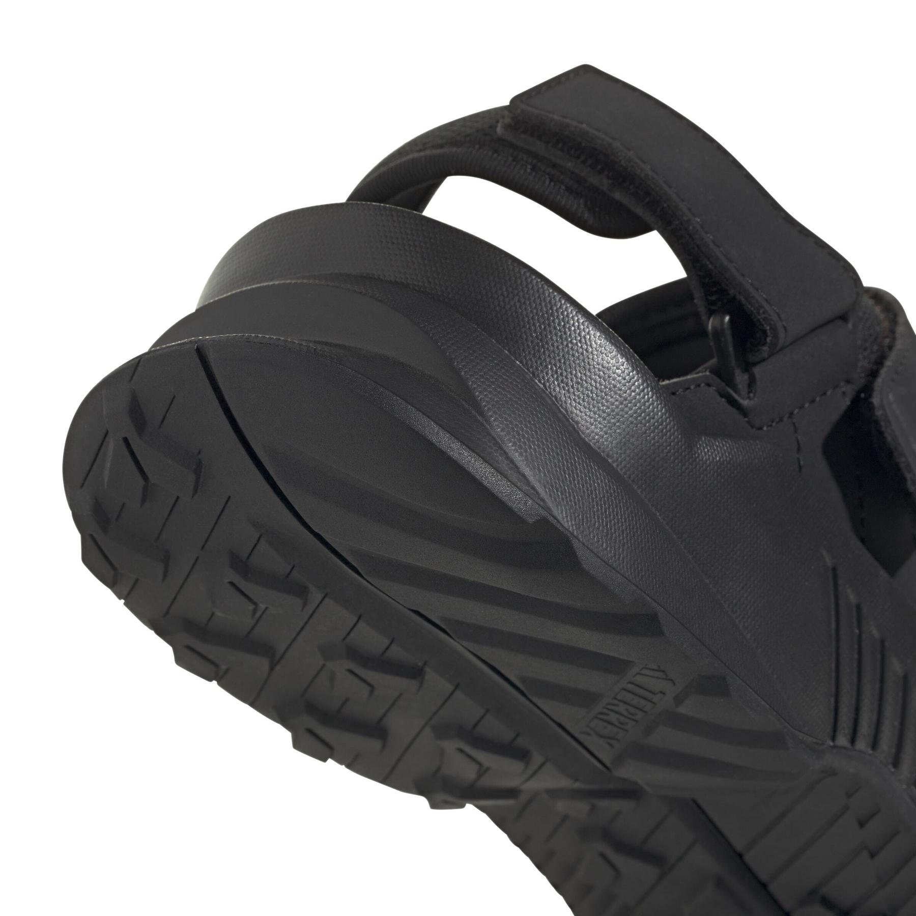 product/a/d/adidas_jq2231_8_footwear_photography_detail_view_1_white-nw091625.jpg