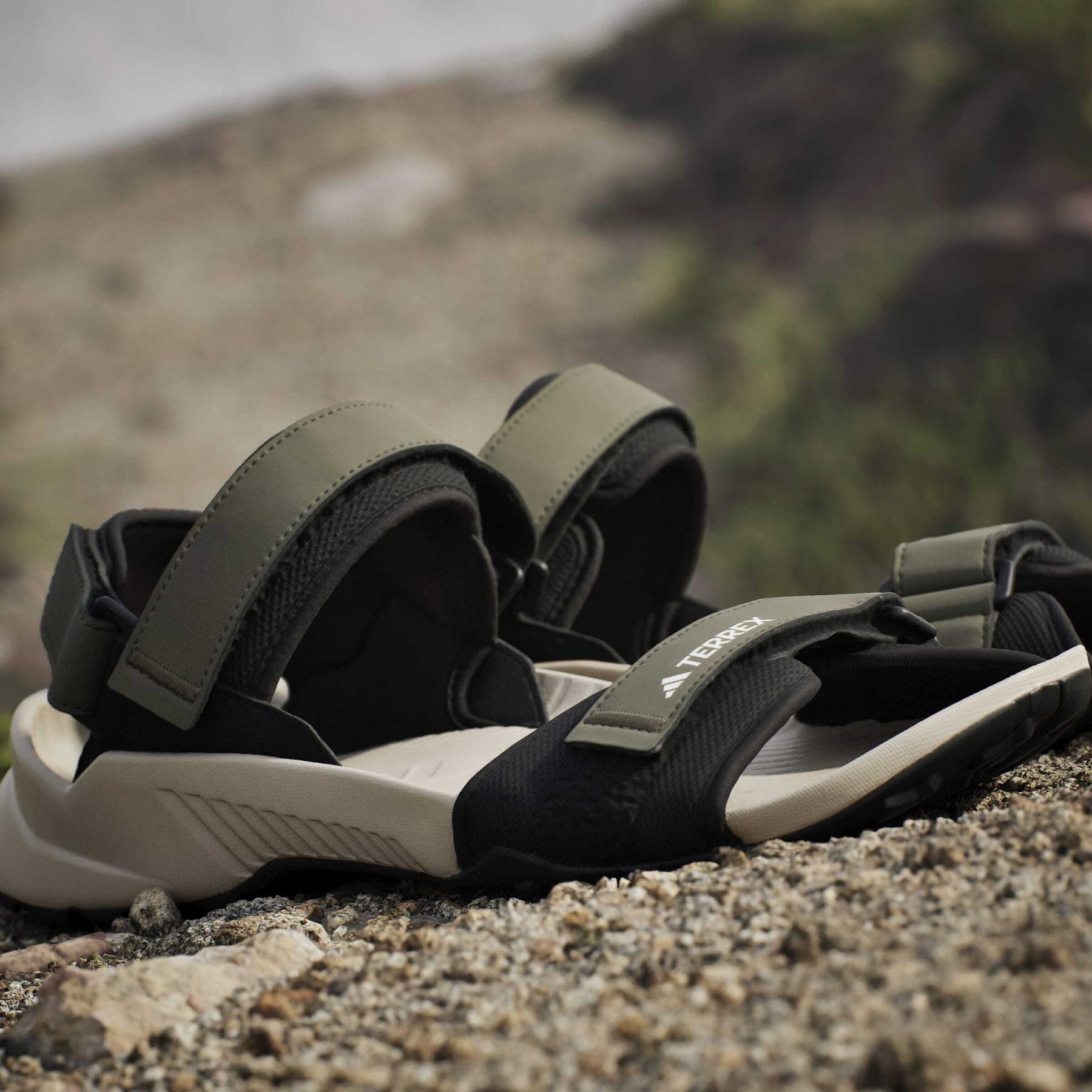 product/a/d/adidas_jq2236_22_footwear_photography_heromrktng_view_9-nw091625.jpg