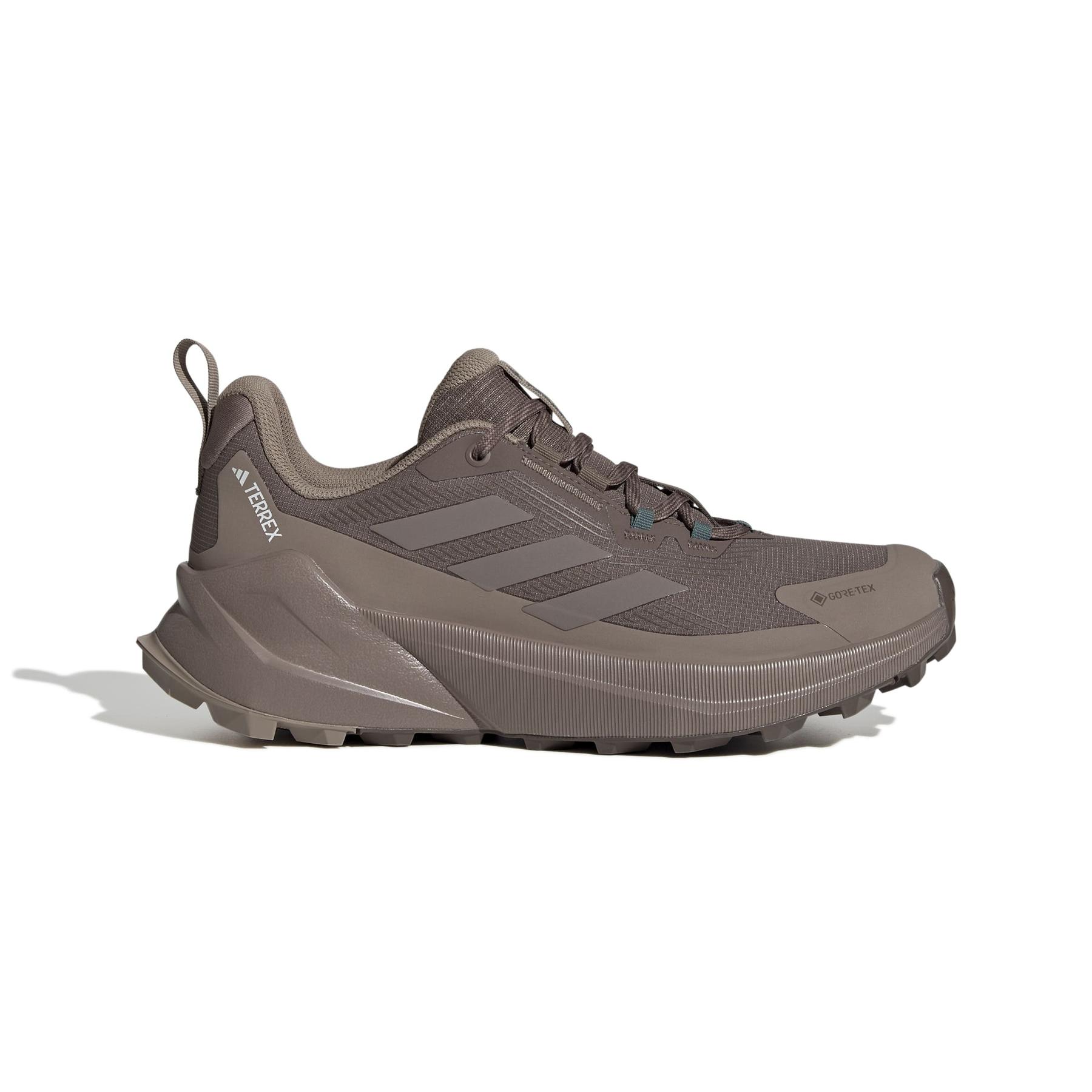 product/a/d/adidas_jq9947_1_footwear_photography_side_lateral_center_view_white-nw091625.jpg