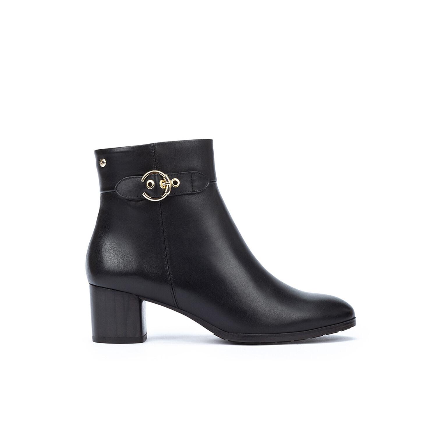product/p/i/pikolinos_w1z-8588-000_black_1.jpg