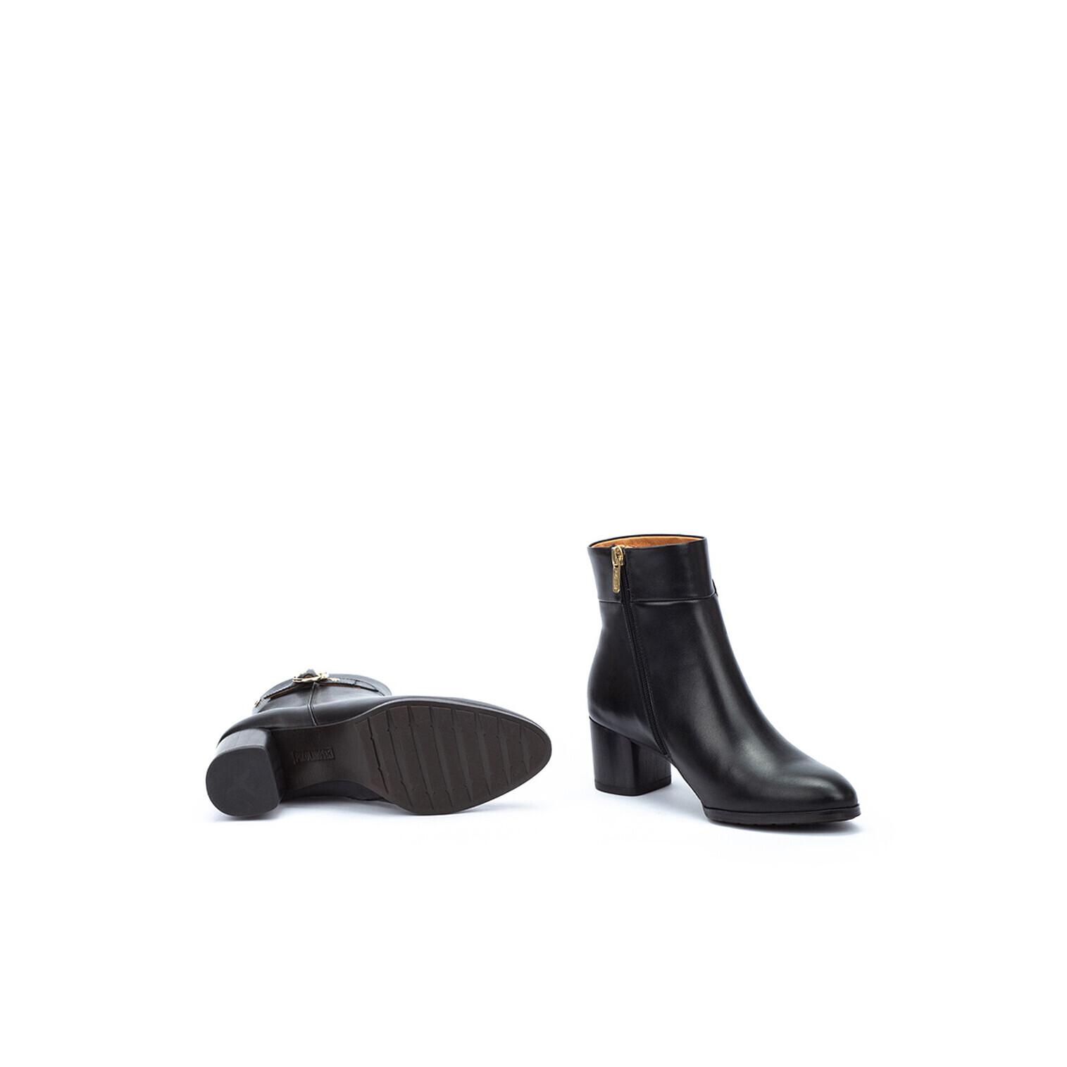 product/p/i/pikolinos_w1z-8588-000_black_5.jpg