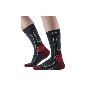 pwtkm-03-socks-monnet-trek-medium-black-red