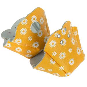810773-toe-covers-chaya-melrose-flowers-yellow-one-size