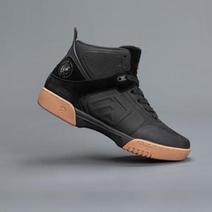 140000-skateboard-shoes-epic-brands-stomper-black