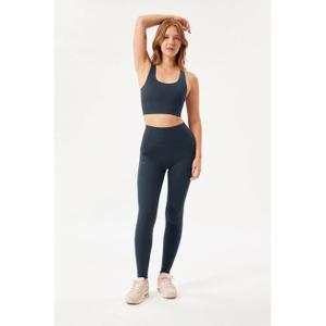 1002-tc-sports-bra-girlfriend-collective-paloma-midnight