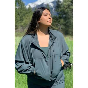 6006-gg-women-s-1-2-zipped-waterproof-jacket-girlfriend-collective-hummingbird-moss