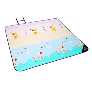 15-05-233-picnic-blanket-nils-camp-giraffe-pink-195x200-cm