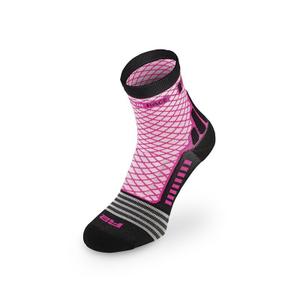 p963x290-football-socks-r2-mission-black-white-pink